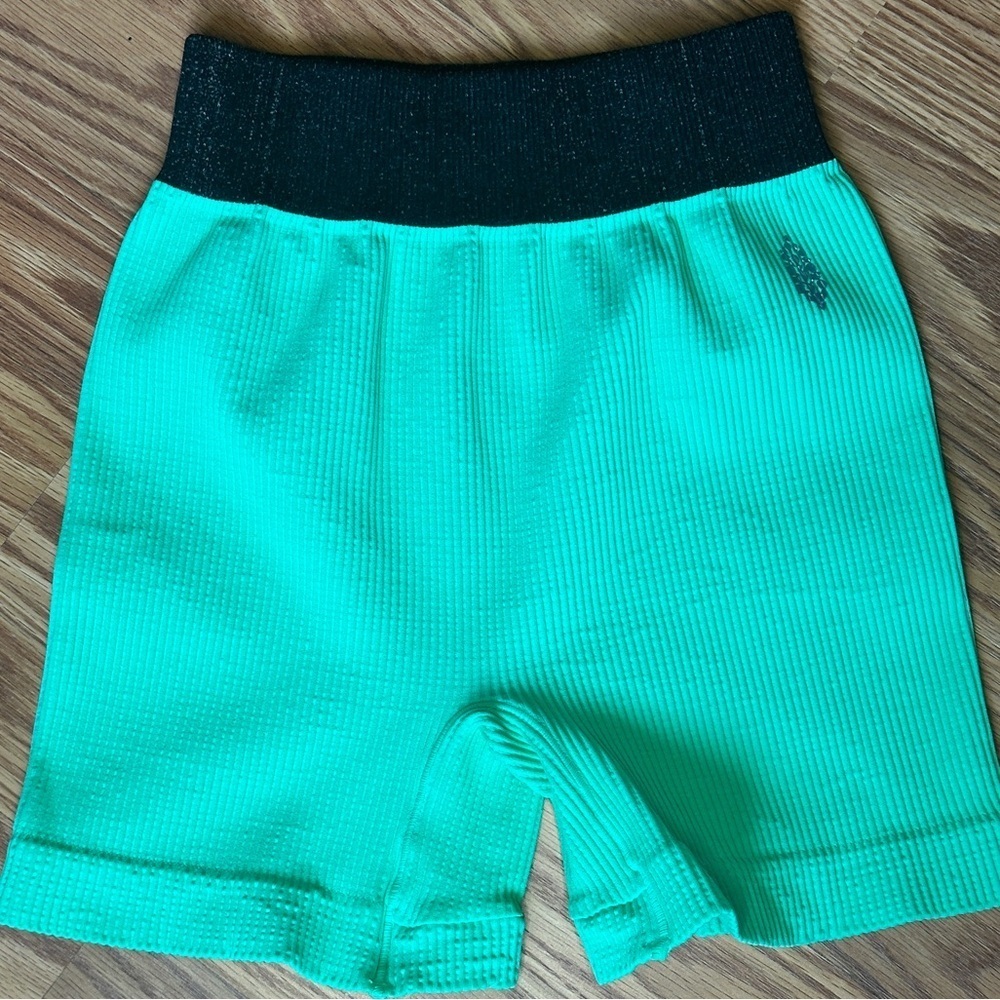 FP Movement Free People Fresh Cut Green Athletic Ribbed Shorts Size XS/S - Picture 6 of 13
